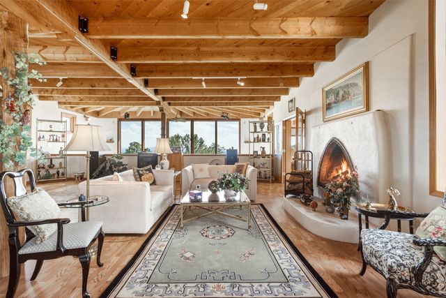 32 Overlook Road, Santa Fe, NM 87505