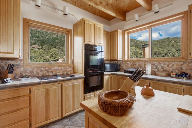 32 Overlook Road, Santa Fe, NM 87505