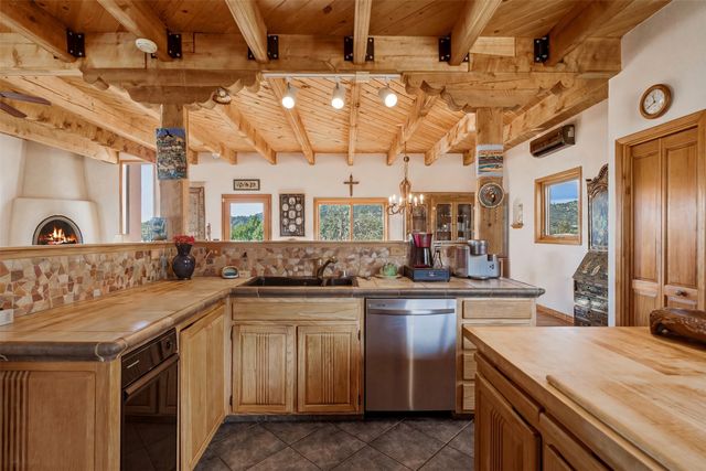 32 Overlook Road, Santa Fe, NM 87505