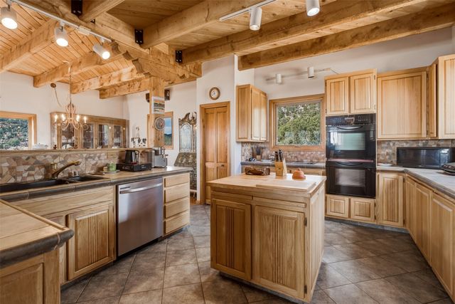 32 Overlook Road, Santa Fe, NM 87505