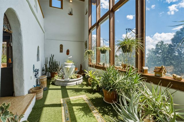 32 Overlook Road, Santa Fe, NM 87505