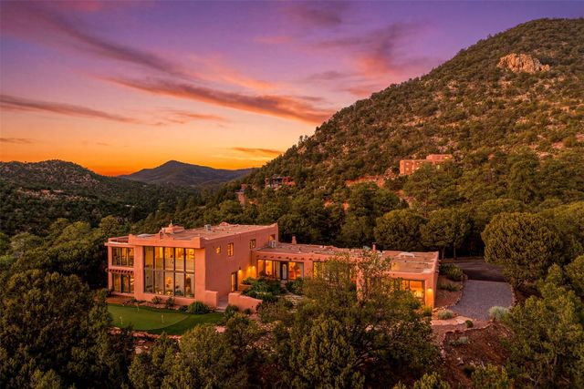 32 Overlook Road, Santa Fe, NM 87505