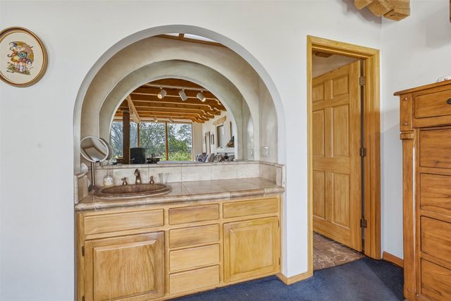 32 Overlook Road, Santa Fe, NM 87505