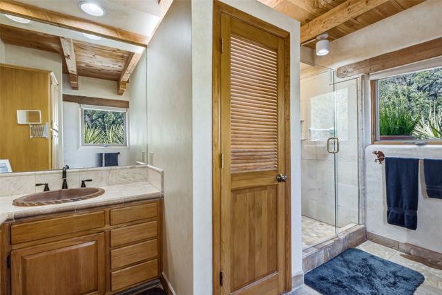 32 Overlook Road, Santa Fe, NM 87505