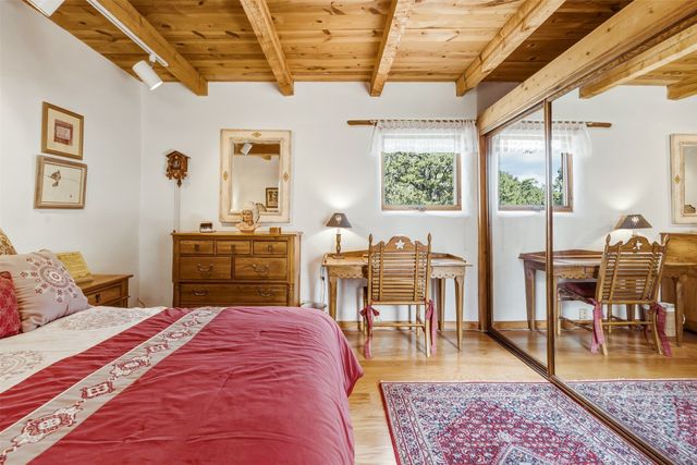 32 Overlook Road, Santa Fe, NM 87505
