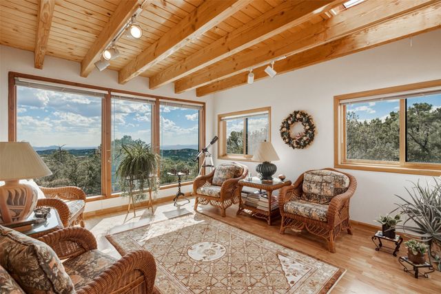 32 Overlook Road, Santa Fe, NM 87505