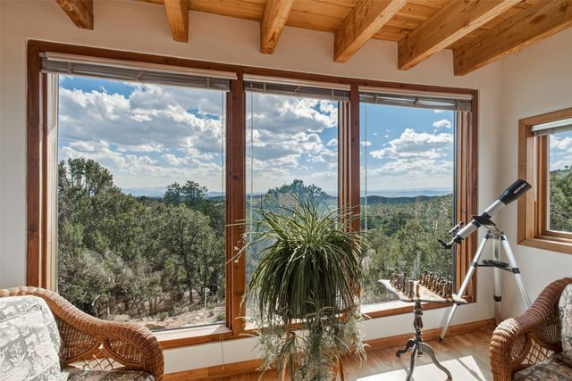 32 Overlook Road, Santa Fe, NM 87505