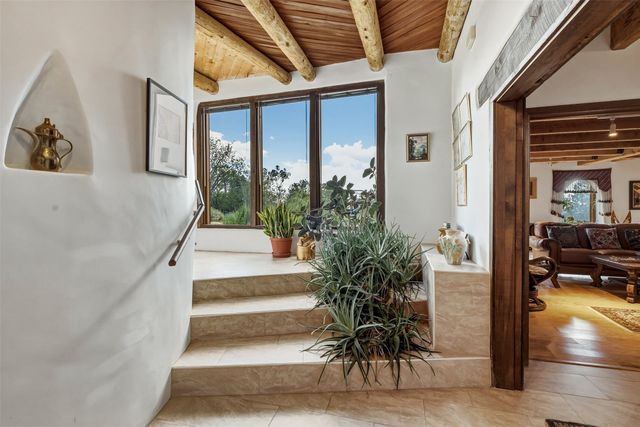 32 Overlook Road, Santa Fe, NM 87505