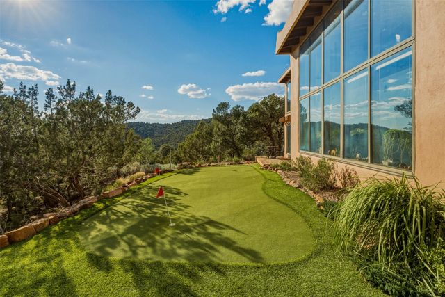 32 Overlook Road, Santa Fe, NM 87505