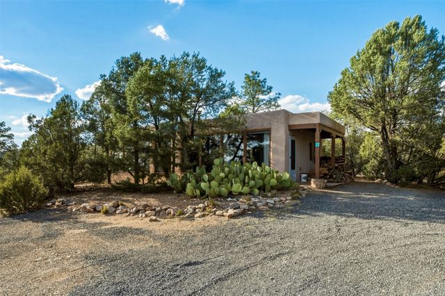 32 Overlook Road, Santa Fe, NM 87505