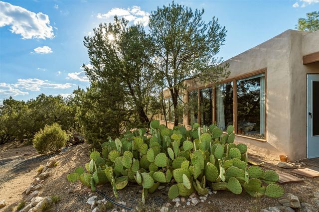 32 Overlook Road, Santa Fe, NM 87505
