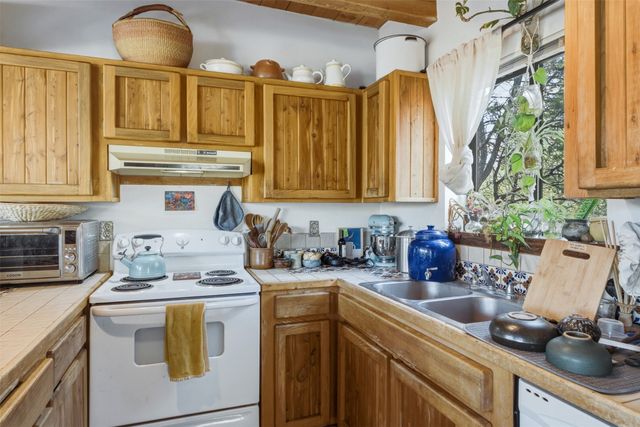32 Overlook Road, Santa Fe, NM 87505