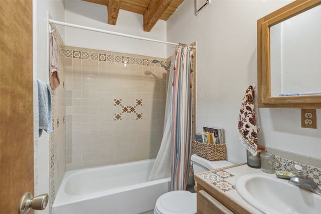 32 Overlook Road, Santa Fe, NM 87505