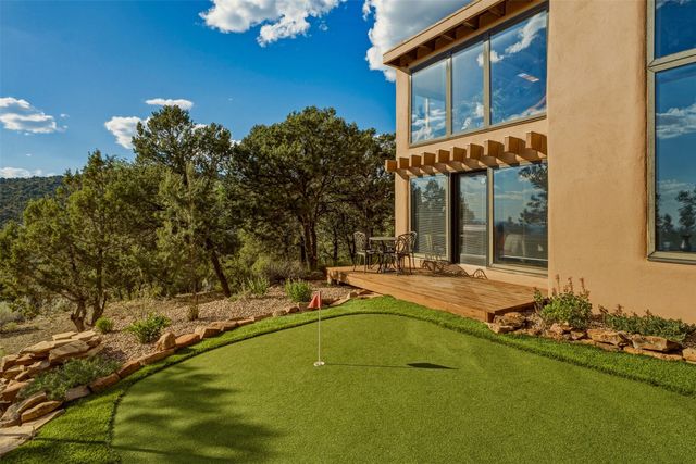 32 Overlook Road, Santa Fe, NM 87505
