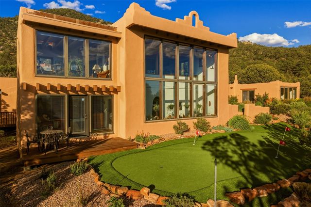 32 Overlook Road, Santa Fe, NM 87505