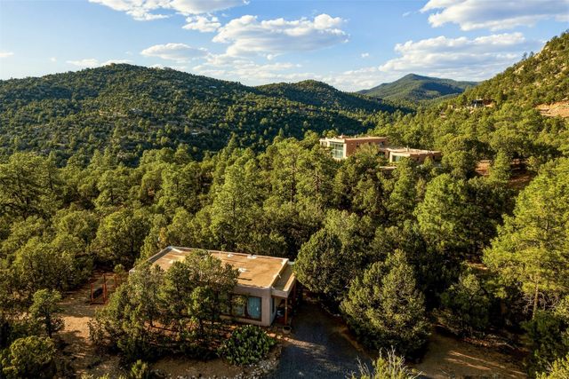 32 Overlook Road, Santa Fe, NM 87505