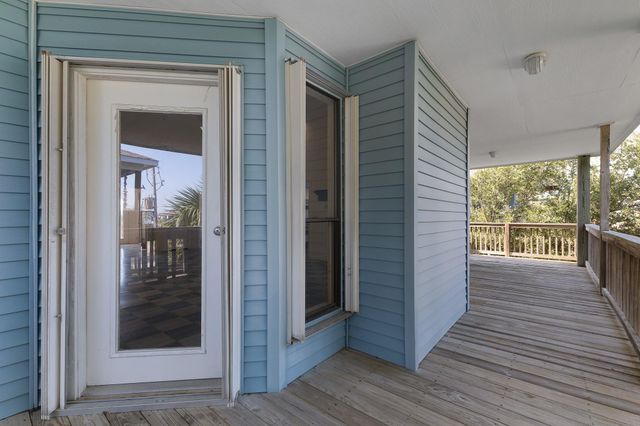 22311 Isle View Drive, Galveston, TX 77554