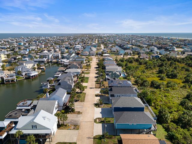 22311 Isle View Drive, Galveston, TX 77554