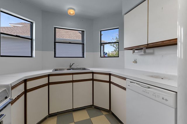 22311 Isle View Drive, Galveston, TX 77554