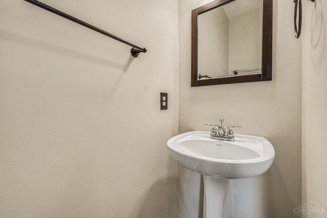 6887 Erie Drive, Hamilton Twp, OH 45039