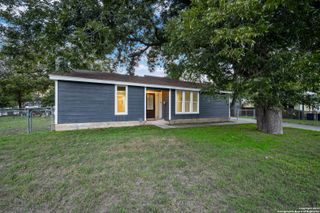 495 E MATHER ST, San Antonio, TX 78130