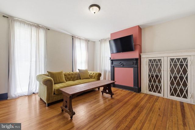 802 E CORK ST, Winchester, VA 22601