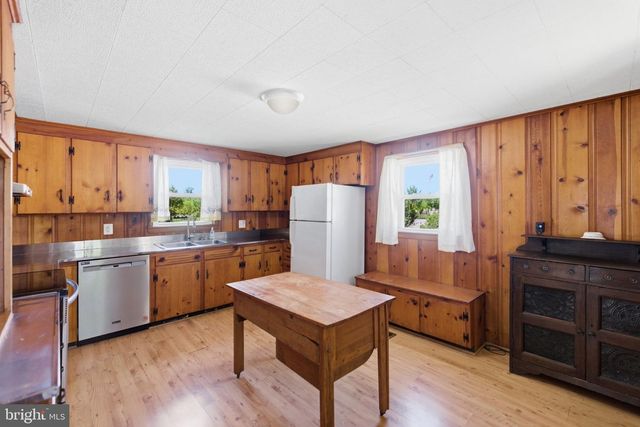 802 E CORK ST, Winchester, VA 22601