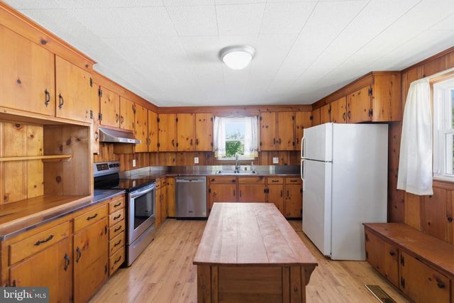 802 E CORK ST, Winchester, VA 22601