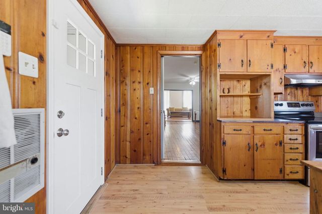 802 E CORK ST, Winchester, VA 22601