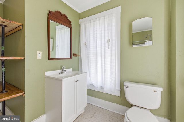 802 E CORK ST, Winchester, VA 22601