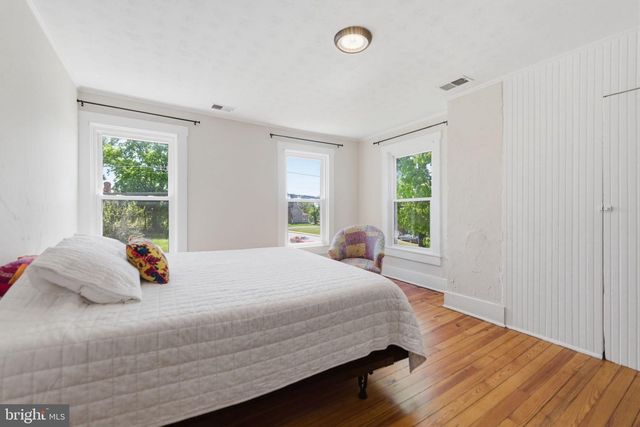 802 E CORK ST, Winchester, VA 22601