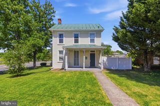 802 E CORK ST, Winchester, VA 22601