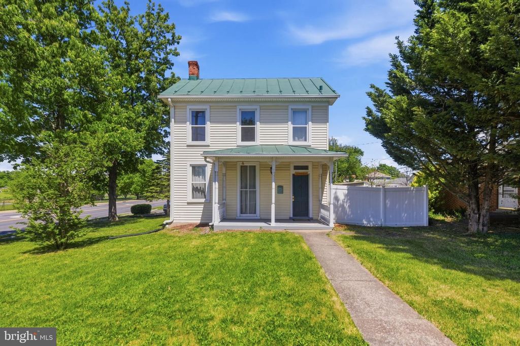 802 E CORK ST, Winchester, VA 22601