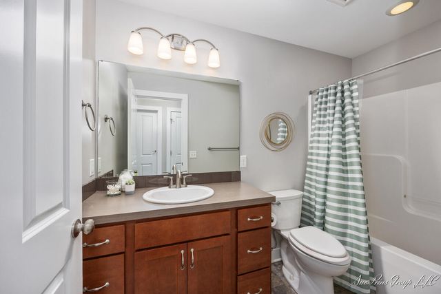 5753 Rodney Drive SW, Wyoming, MI 49418