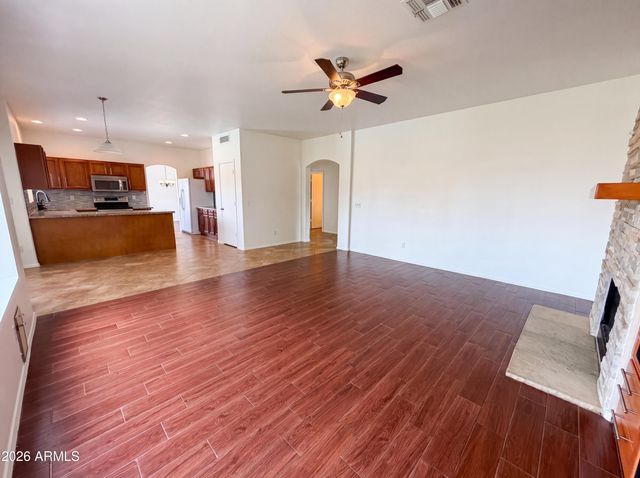 8274 S STEPHANIE Lane, Tempe, AZ 85284