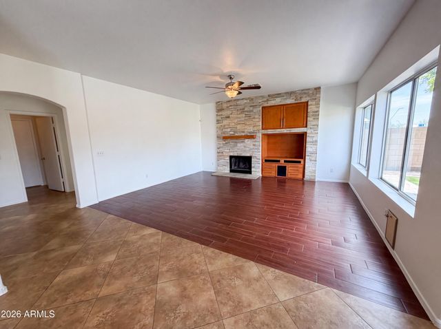 8274 S STEPHANIE Lane, Tempe, AZ 85284