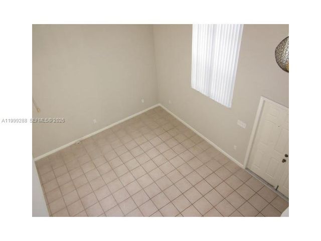 9721 SW 155 AV, Miami, FL 33196