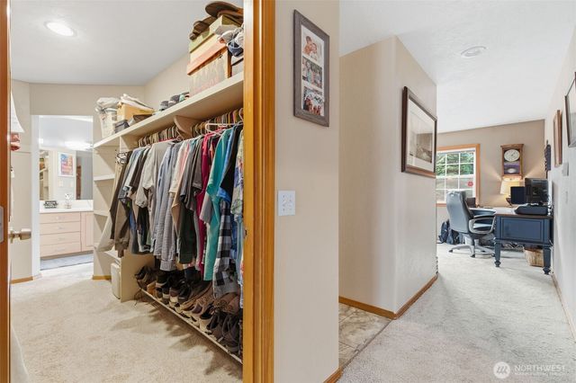 31 E Geist Point Court, Shelton, WA 98584