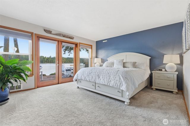 31 E Geist Point Court, Shelton, WA 98584