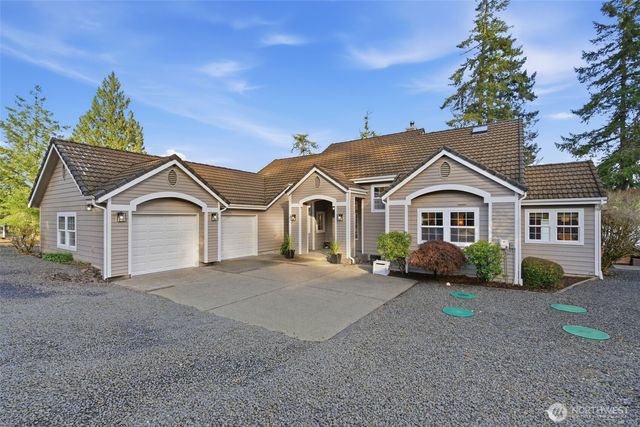 31 E Geist Point Court, Shelton, WA 98584