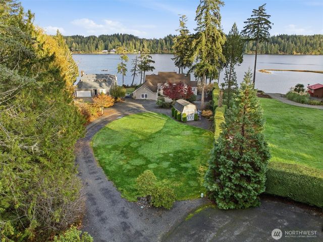 31 E Geist Point Court, Shelton, WA 98584