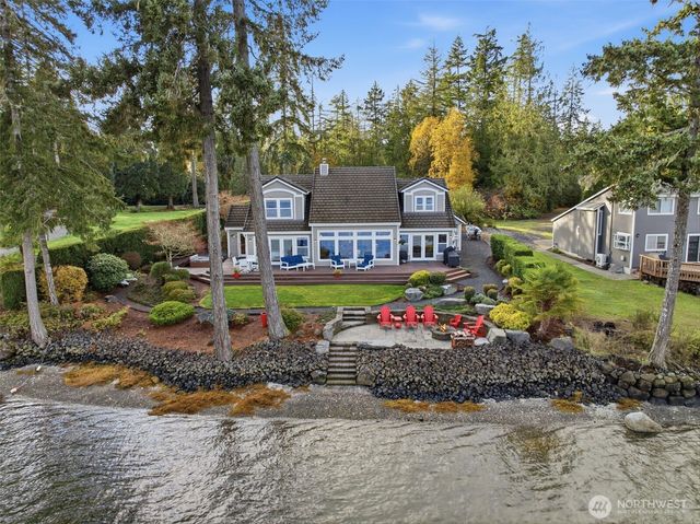 31 E Geist Point Court, Shelton, WA 98584