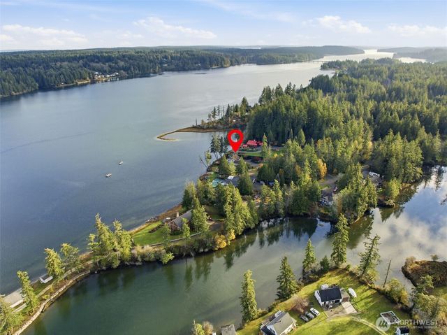 31 E Geist Point Court, Shelton, WA 98584