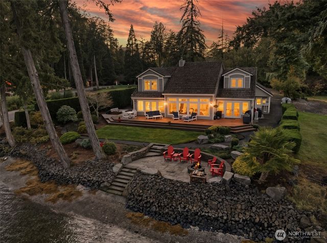 31 E Geist Point Court, Shelton, WA 98584