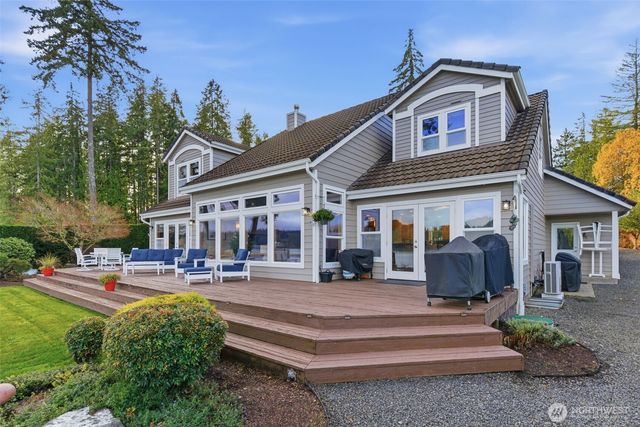 31 E Geist Point Court, Shelton, WA 98584