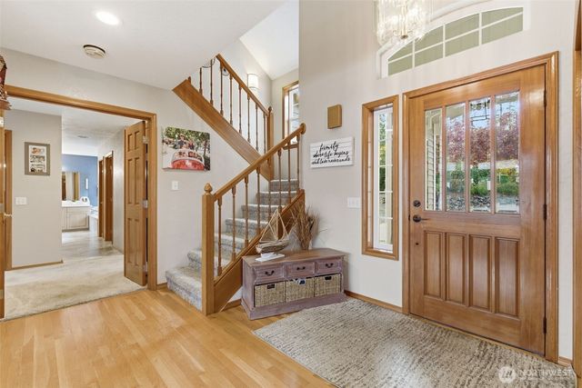 31 E Geist Point Court, Shelton, WA 98584