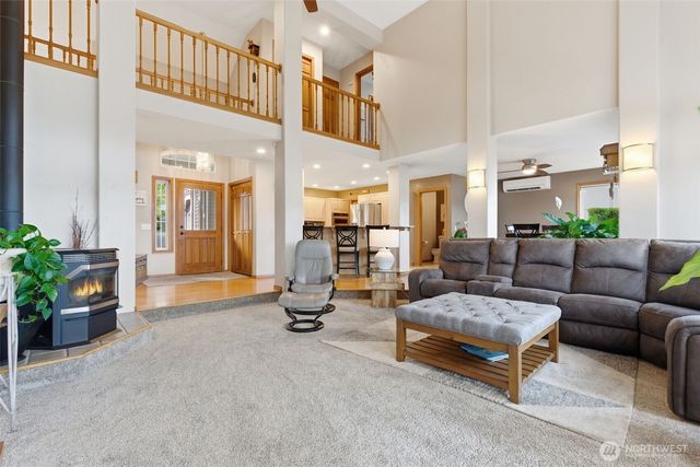 31 E Geist Point Court, Shelton, WA 98584