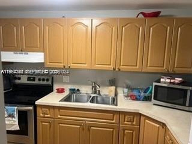 3253 Foxcroft Rd G107 G107, Miramar, FL 33025