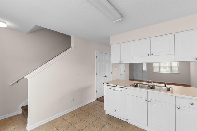621 Sailbrooke Ct Unit 101, Murrells Inlet, SC 29576
