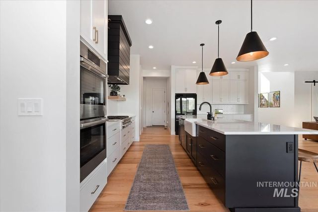 13684 N Sage Grouse Pl, Boise, ID 83714